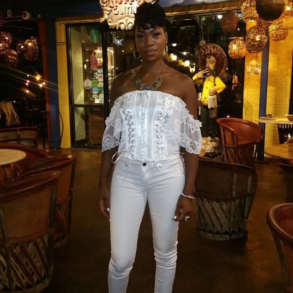 FASHION ASCENSION - Picture 7 of 8